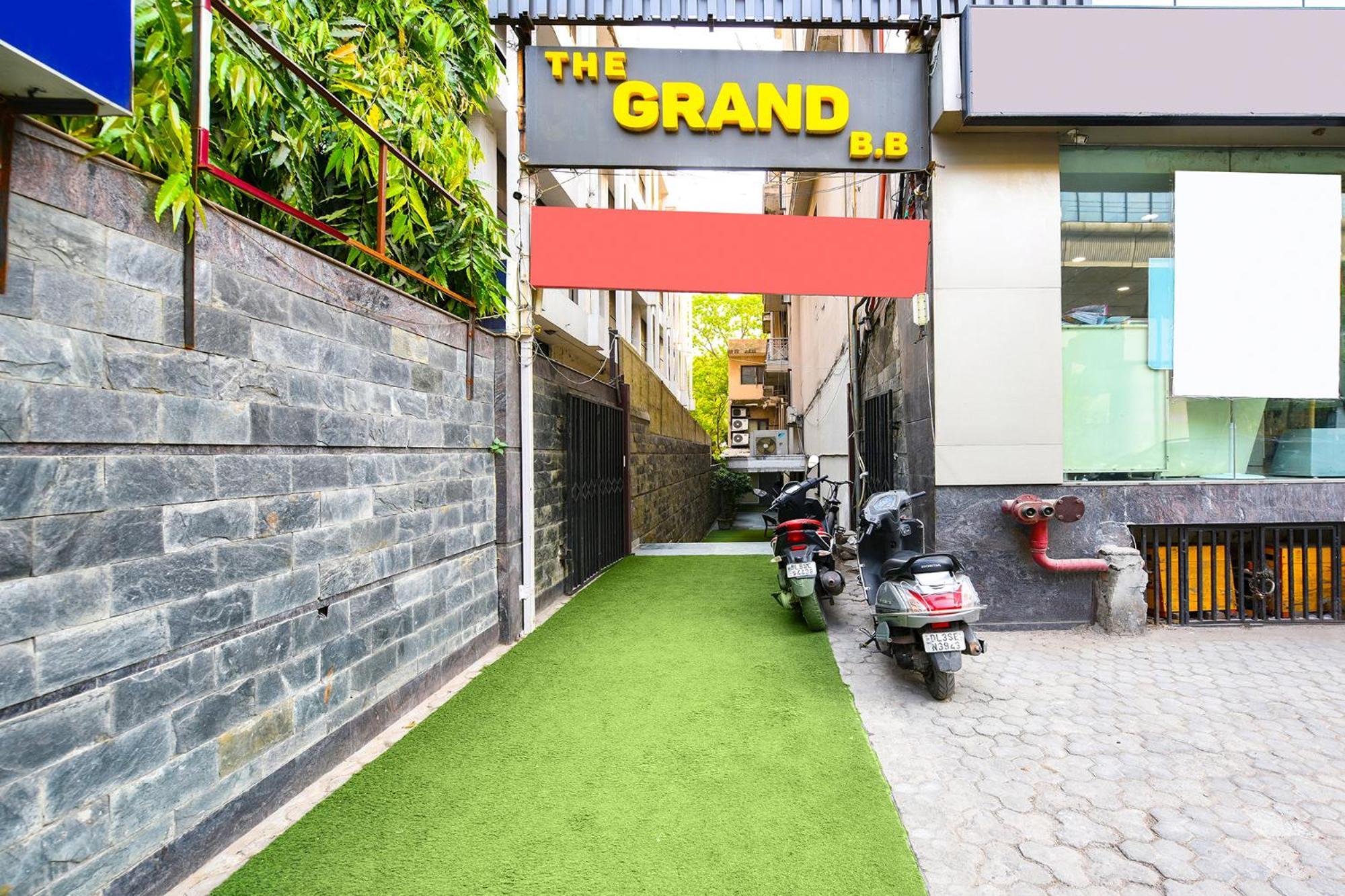 Fabhotel Grand Boutique Hotel